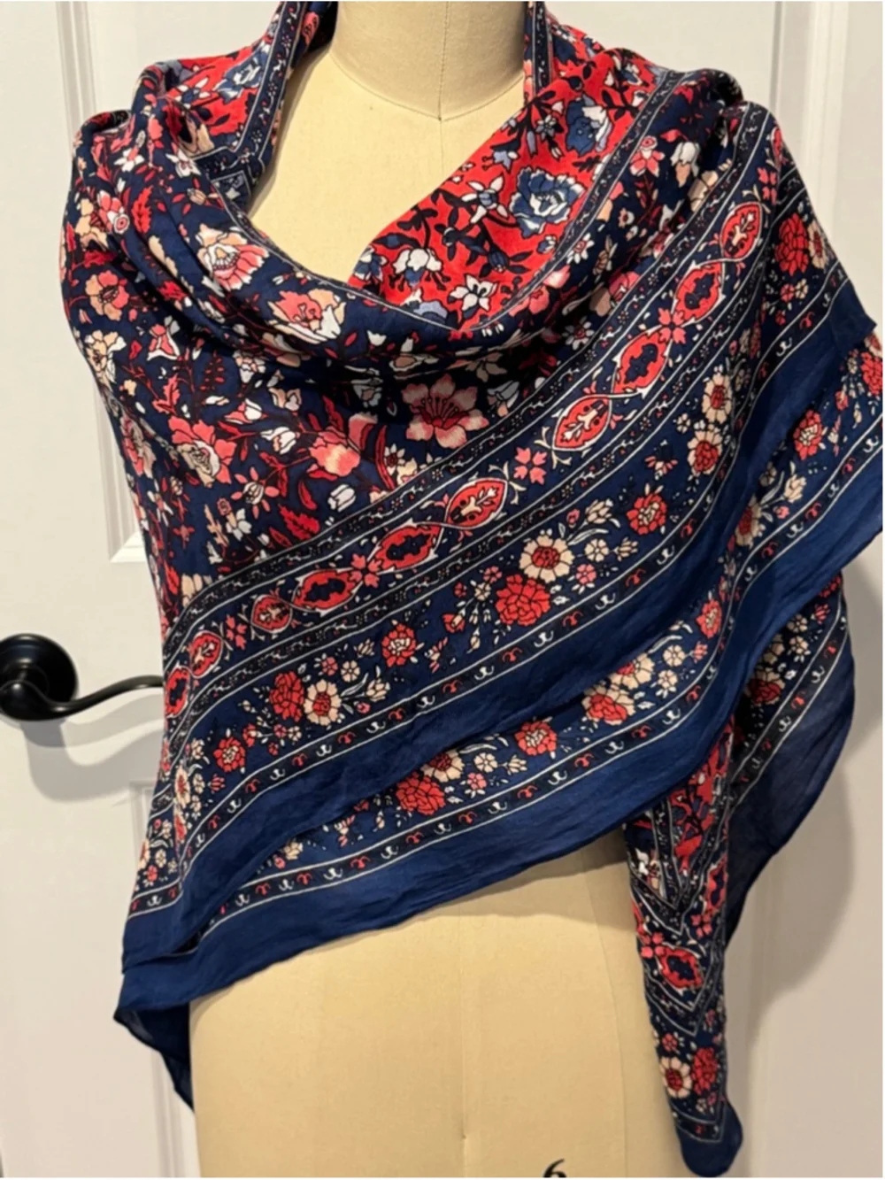 Set of 5 Women's Unbranded Scarves & Wraps Leopard, Stripe, Floral, Geometric